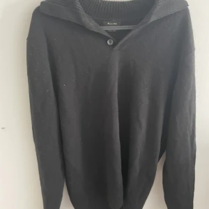Tröja - Säljer denna tröja från Massimo dutti Ny pris ca 699 Säljer för 400 (helt oanvänd) endast provad