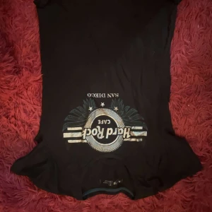 Svart grunge t-shirt - En svart grunge t shirt 