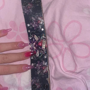 Ed hardy armband - Skitsnyggt äkta ed hardy armband :) 3 storlekar jag har det minsta. 