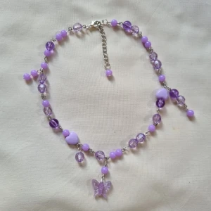 Lila pärlhalsband - Handgjort halsband 💜