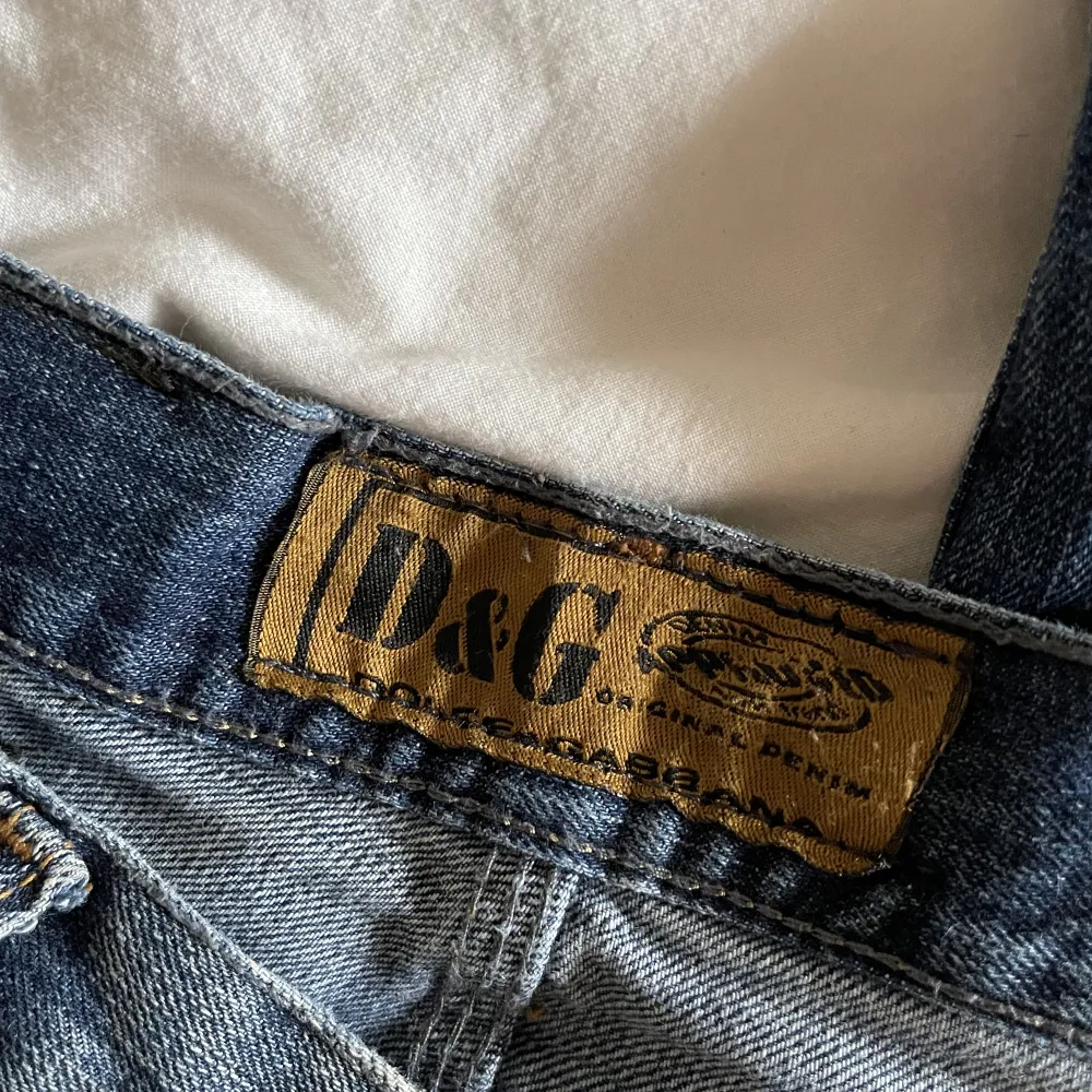 Supercoola jeans från dolce Gabbana 🤍 . Jeans & Byxor.