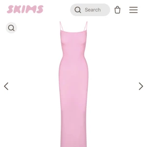 Skims rosa klänning  - Helt oanvänd Skims klänning i rosa! Lappen är kvar💕