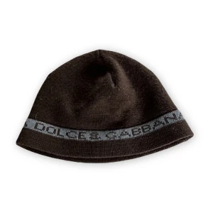 Dolce Gabbana mössa - Tvärfet mössa!