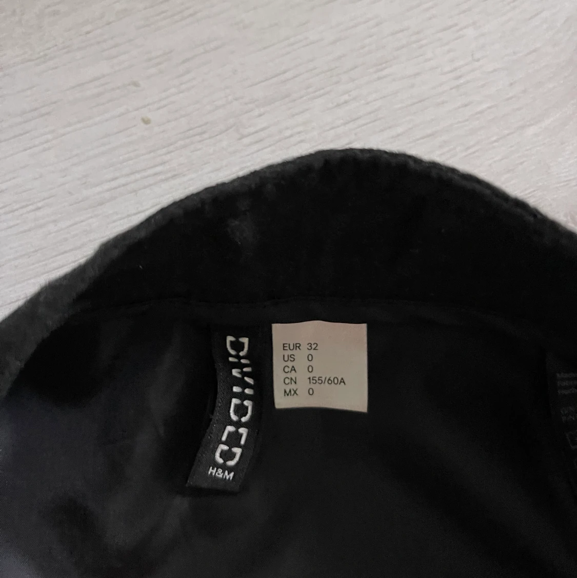 Kjol med knappar - 90