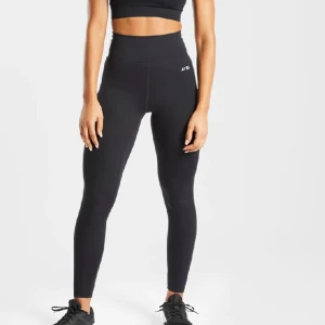 AYBL träningstights - AYBL Core Leggins. Lätt och mjukt material som formas efter din kropp men samtidigt ger hög support. Hög midja, glider inte ner, squat-proof. Helt oanvända, prislapp kvar. Ordinarie pris €34 + tull. 
