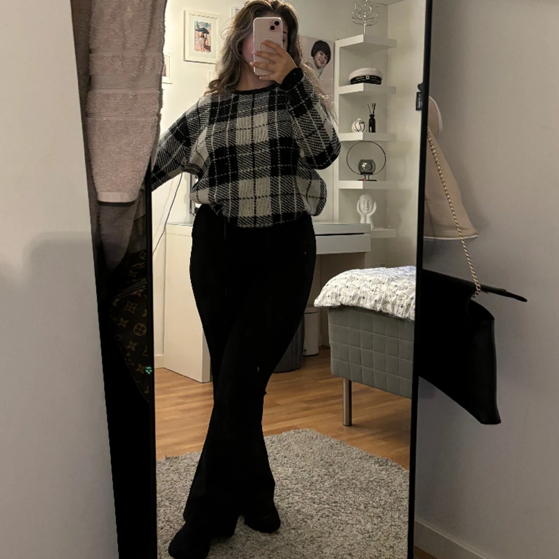 Rutig stickad tröja