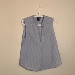 Filippa K blus/topp - Trevlig randig blus/topp fem Filippa K:)