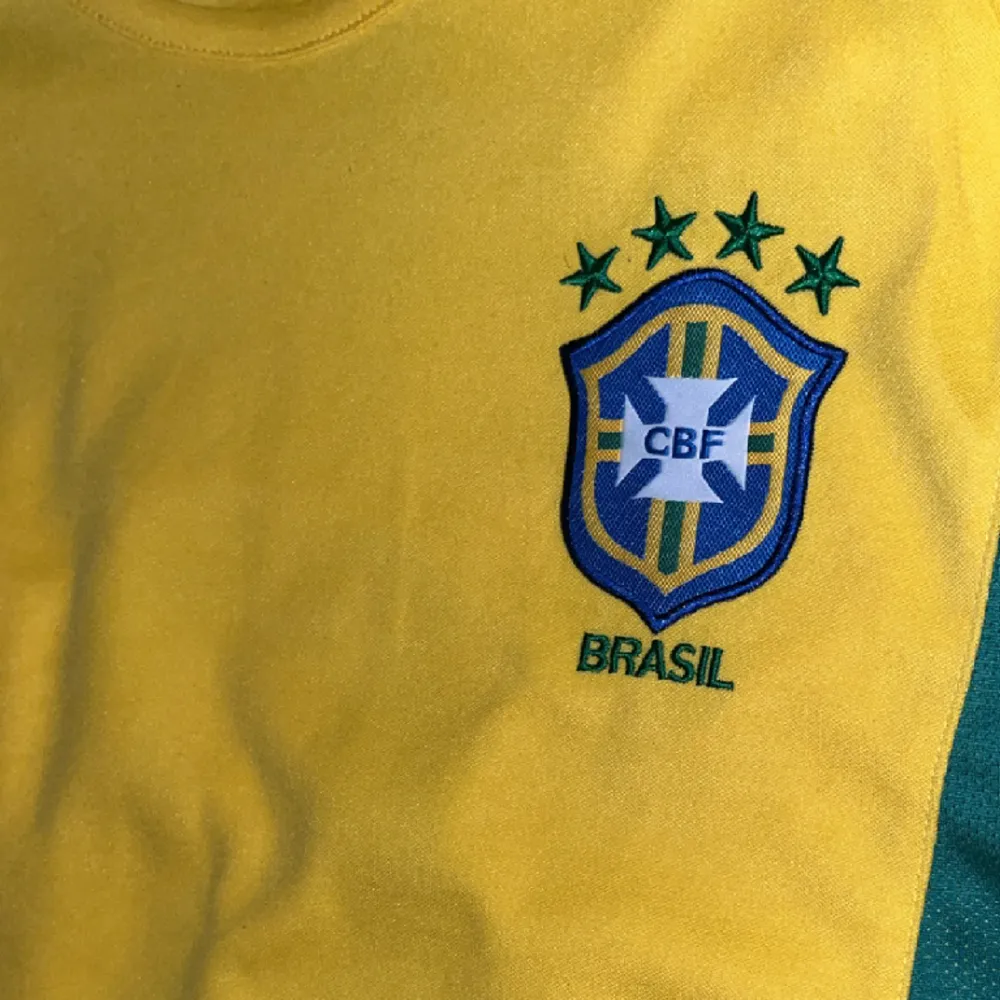 En tröja från 2002 vm  Ronaldo Nazario. T-shirts.