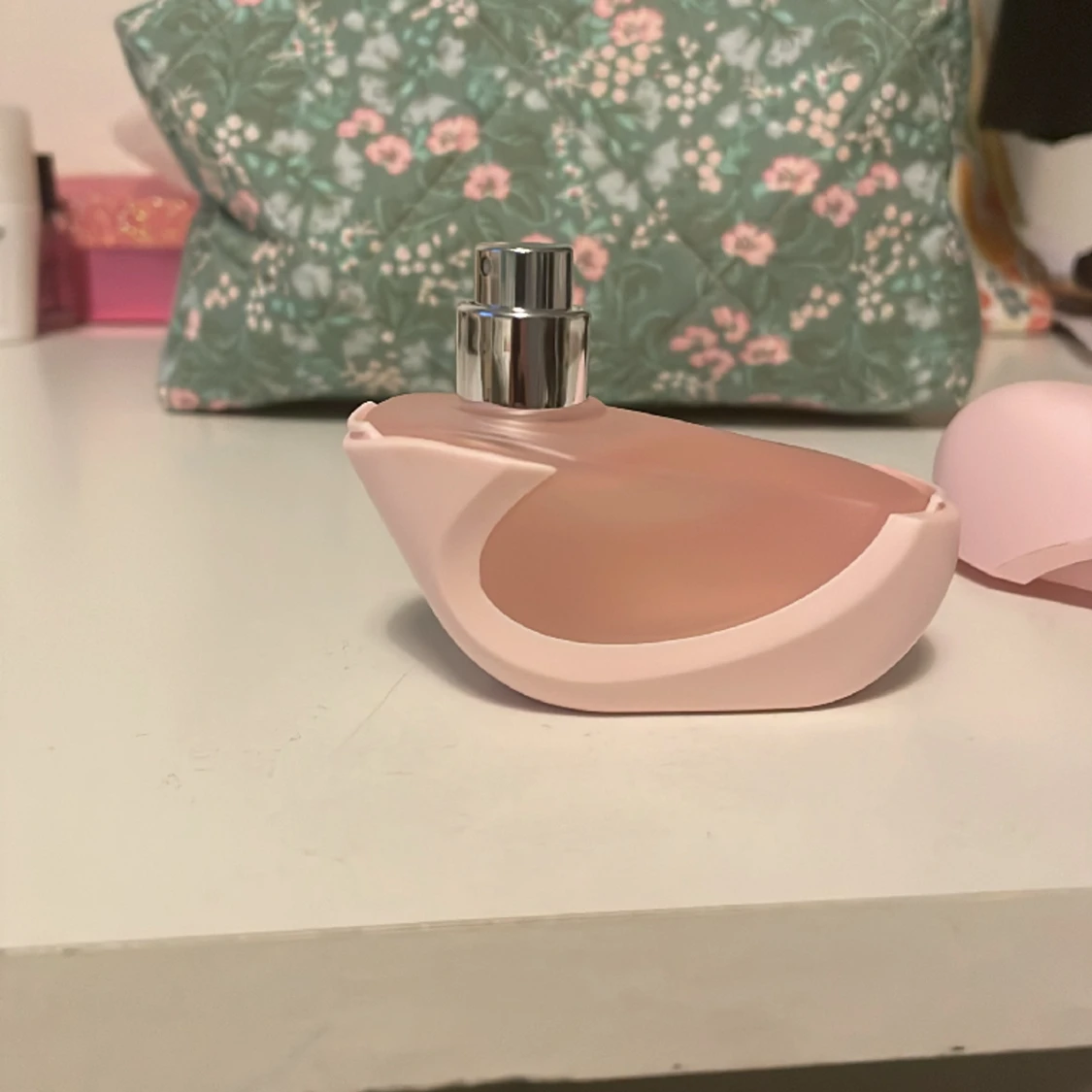 Helt ny ariana MOD blush parfym - 90