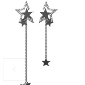 Ioaku örhängen - Super fin