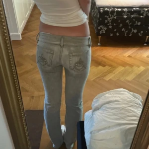 Disel Jeans - Säljer dessa då dom inte passar mig. Midjemått 36 och innerbenslängd 78. Köpte dom på vinted och jag har aldrig använt dom, inge defekter 🤗