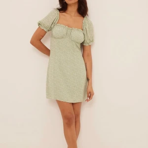 Sommarklänning - Söt grön sommarklänning