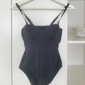 Figursydd body - Super fin helt ny!!