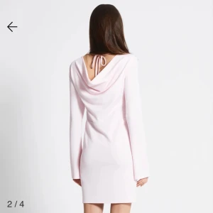 Lager 157 klänning  - Aldrig använd och prislapp kvar Köpt för 200:- Som ny