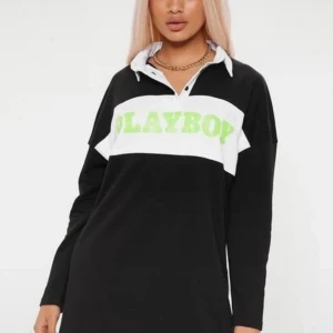 Playboy Oversize rugby klänning - Helt ny från missguided x playboy storlek XS räcker att stryka så kommer den se ut som på första bilden.  LIMITED EDITION!!!