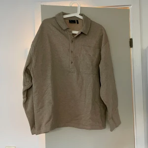 Beige overshirt - Ny och oanvänd overshirt/skjorta från Asos. 