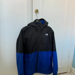 The North Face jacka - The North Face jacka i strl L