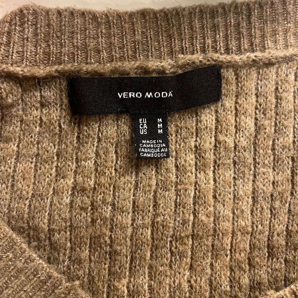 Superfin v-ringad stickad tröja från Vero Moda💕💕. Stickat.