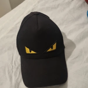 Fendi keps - En fendi keps som jag fick i julklapp men blev inte så nöjd..