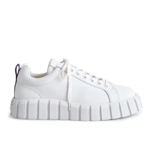 Eytys (Odessa skor) - Eytys skor (Odessa) köpta i slutet av sommaren. Mycket fina, endast använts ett fåtal gånger - då jag inte fått användning av de!🫶🏼  Kvitto finns kvar (Vallgatan 12) för äkthetbevis!🥰Nypris: 2000kr 