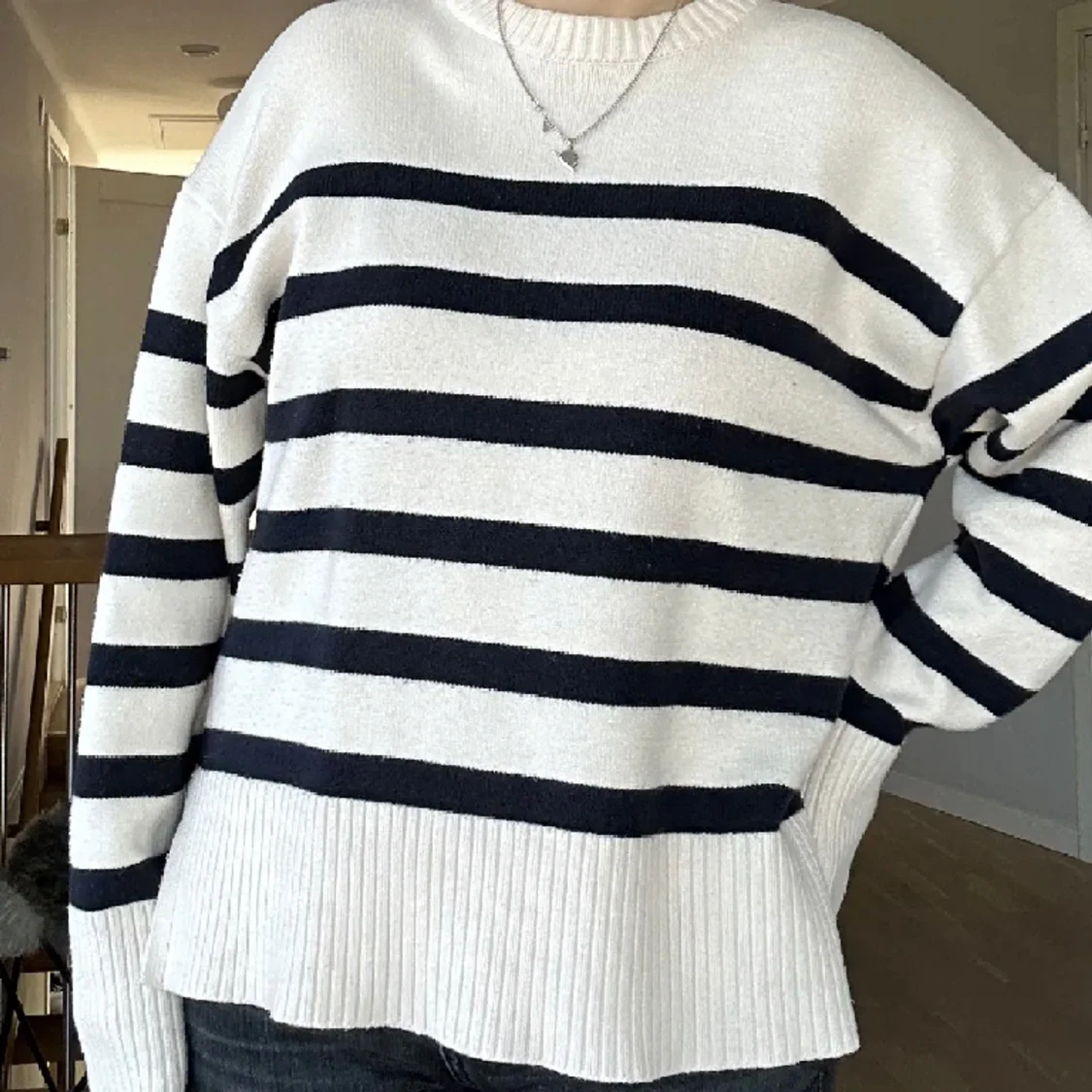 Randig stickad tröja 