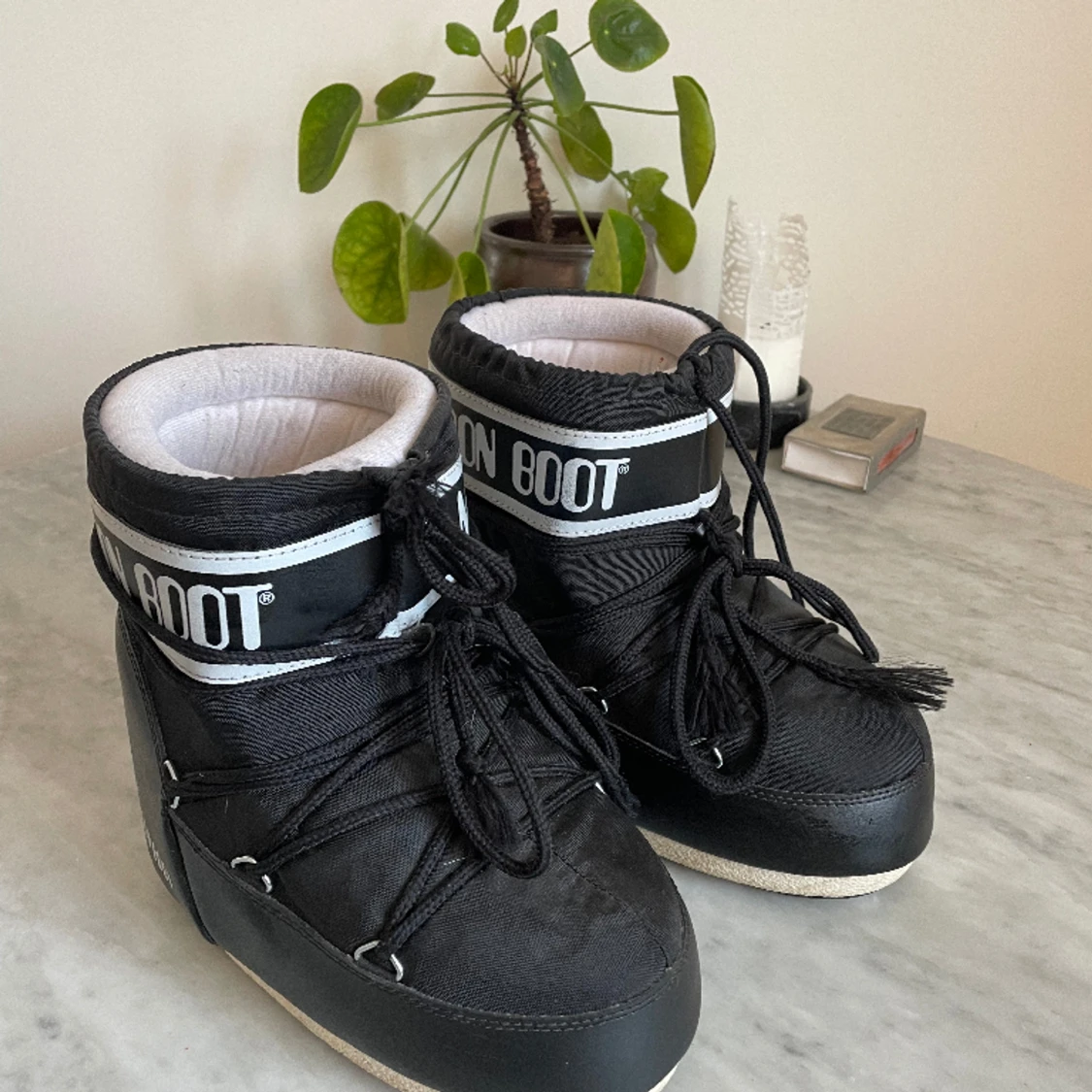 Svarta Moon Boots 36/38 - 91