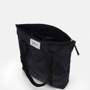 super fin blå väska, endast använd fåtal gånger🤍 200kr