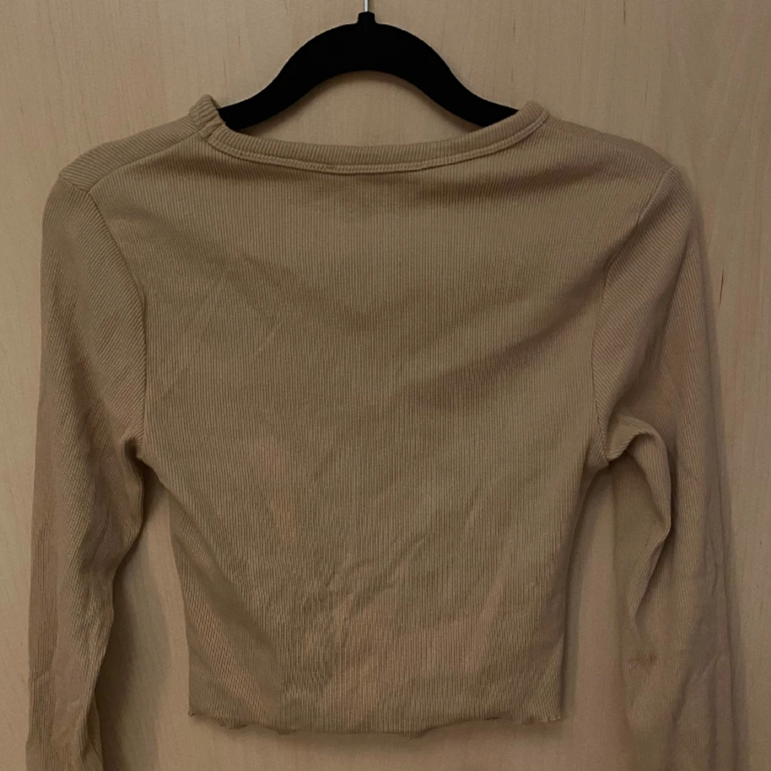 Beige cropped långärmad  - 91