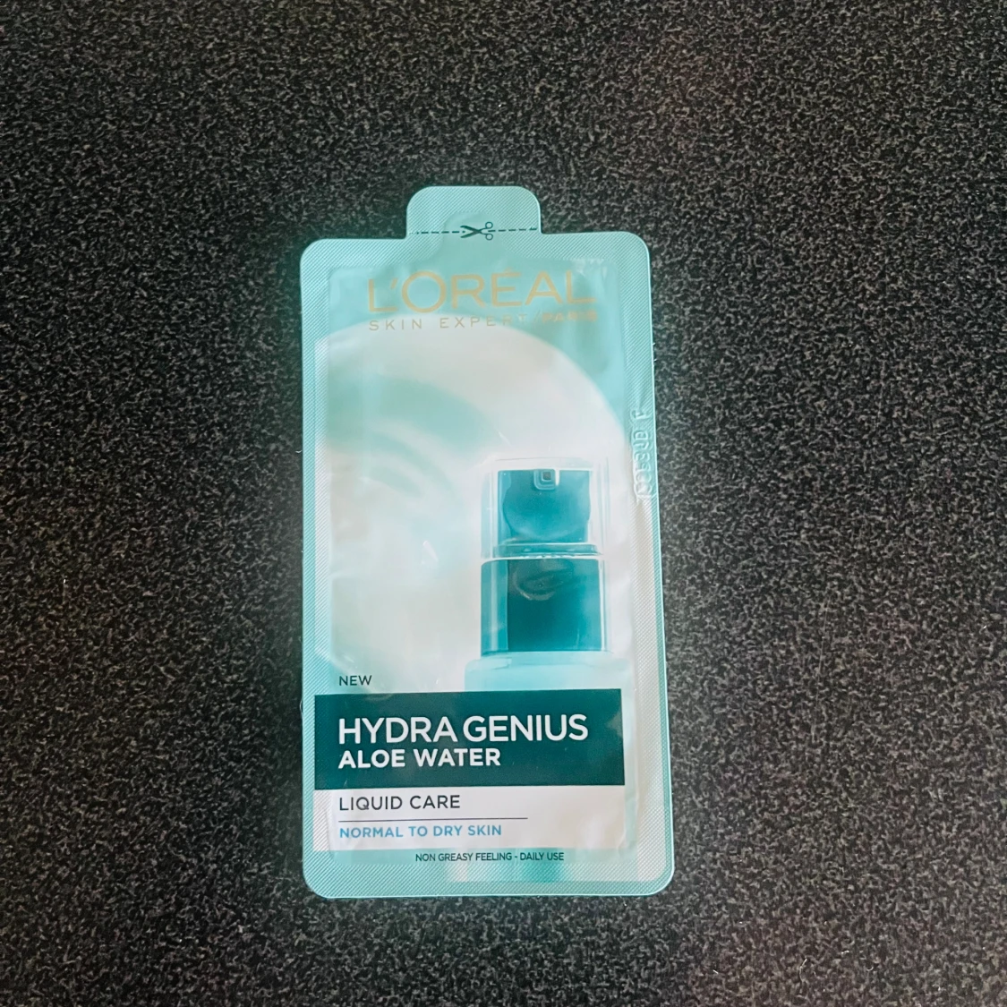 Loreal Hydra Genius Aloe Water Liquid Care test + Lacoste parfym 1,2ml