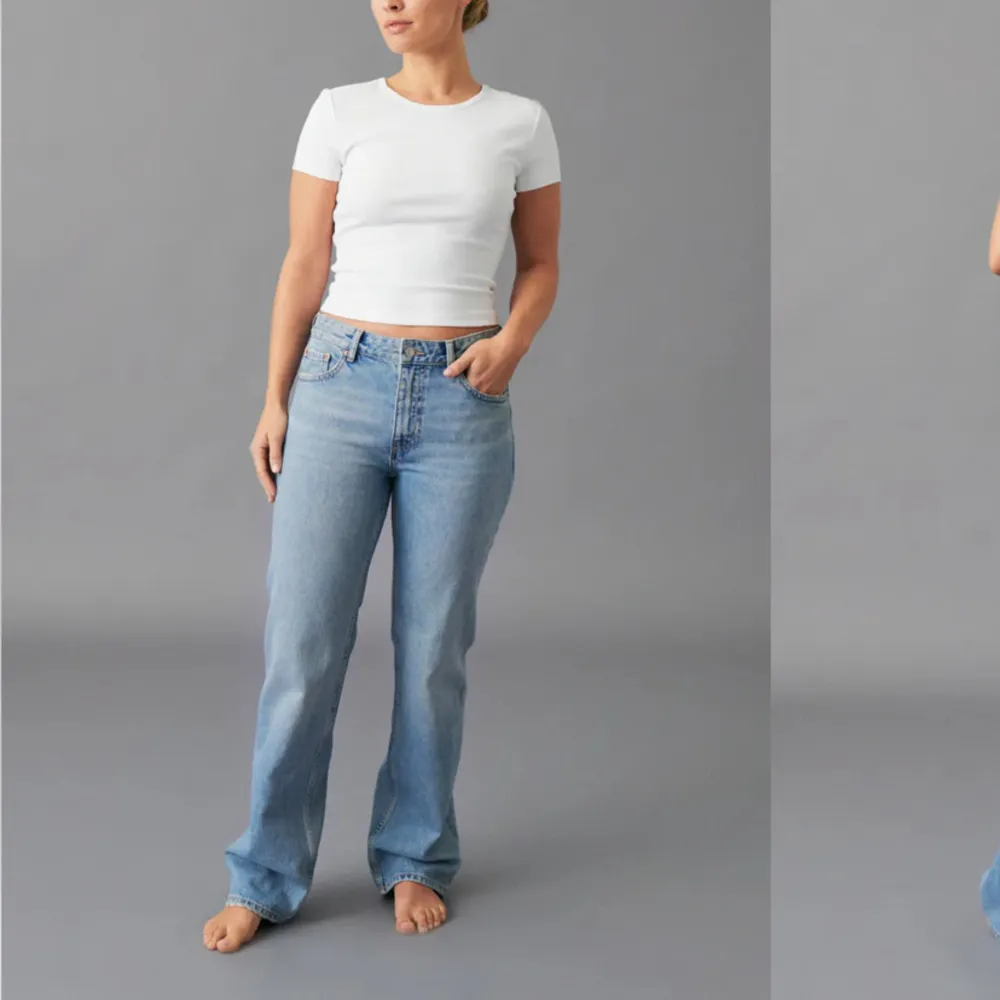 Säljer dessa jeans i storlek 38 då dom inte passar mig längre🫶 Använda Max 5 gånger❤️. Jeans & Byxor.