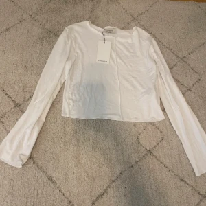 T-shirt fårn Chiquelle - Helt oanvänd, storlek M men passar S