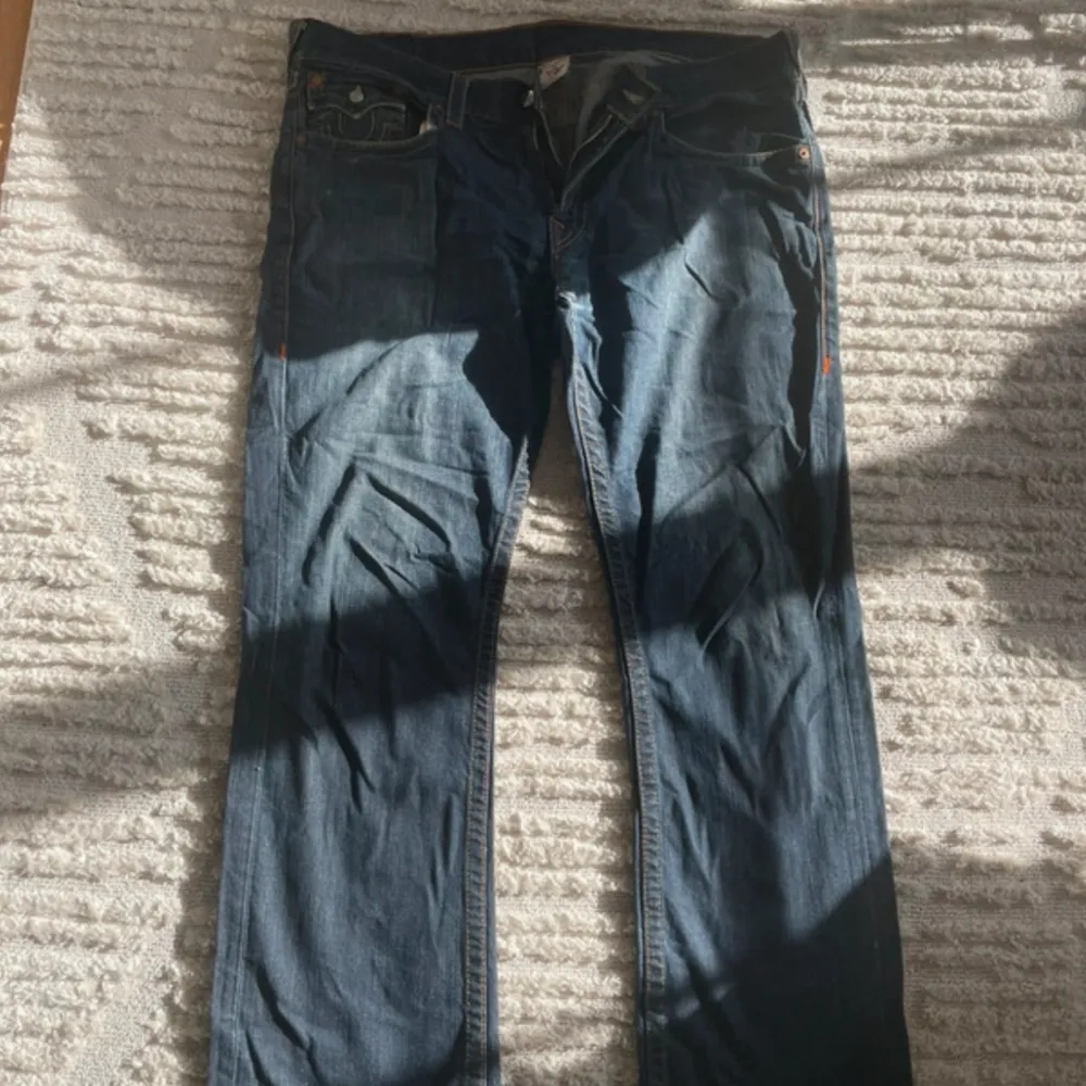 True Religion jeans W38💔 Bra skick!! För långa på mig som är 169.. Jeans & Byxor.