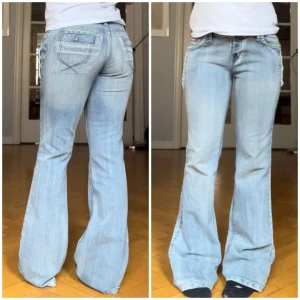 J_24D03 - Mått i cm: midja: 35, Innerben: 82, gren: 22. Jag är 165 