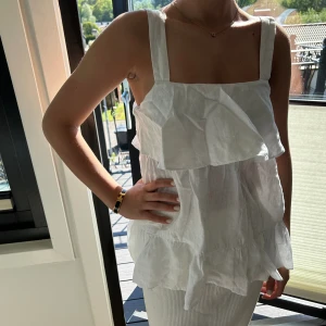 Blus - Så söt och gullig blus köpt för 499kr