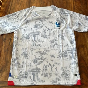 Frankrike tröja - En Frankrike landslag tröja. Condition 9/10. 