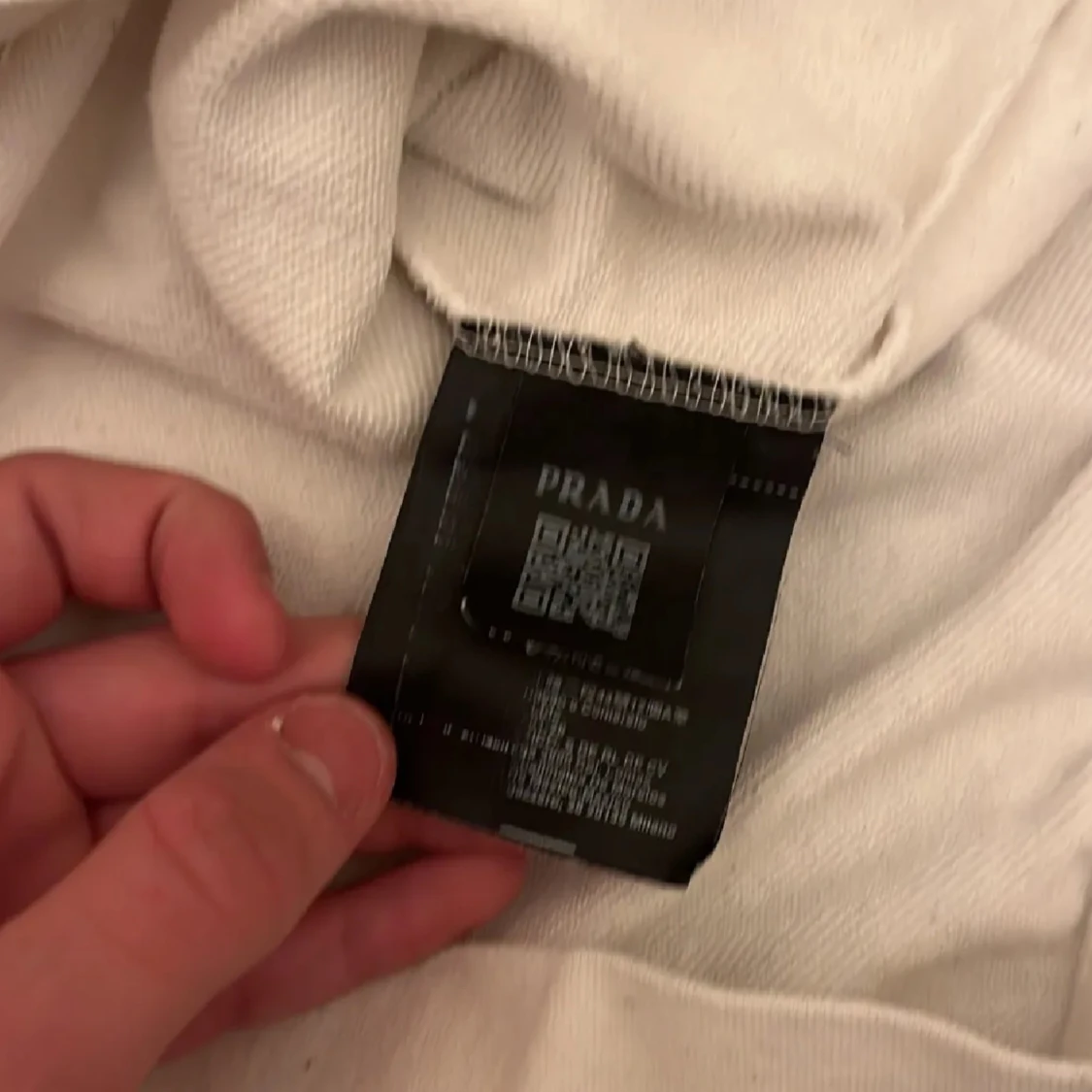 Prada tröja  - 90