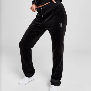 juciy  - Säljer dessa juciy byxor då de inte används. Jättebra skick då jag knappt anvönt dom. Pris kan diskuteras 