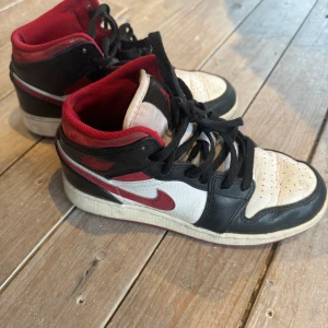 Nike jordans - Str 36 Säljes i befintligt skick