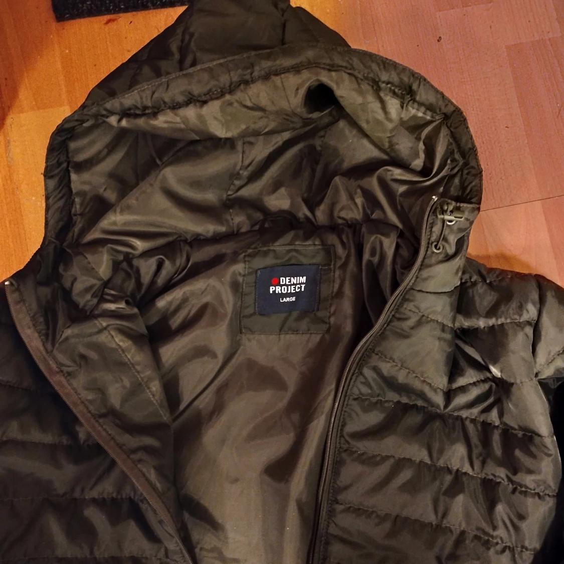 Helt nya jacka alldrig använd - 90