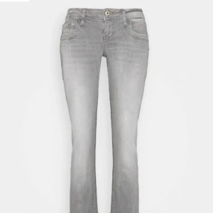 Ltb jeans  - Lågmidjade jeans från Ltb Endast använda en gång💋💋