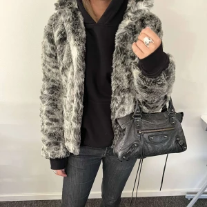 Pälsjacka - Ganska liten i storlek 