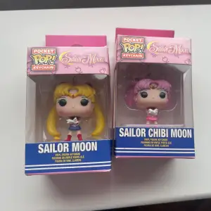 Två nyckelringar av Sailor Moon och Chibi moon💖💘