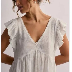 Nelly topp - Sög Nelly top som inte kommer till andvänding!❣️