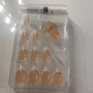 lösnaglar - aldrig använda