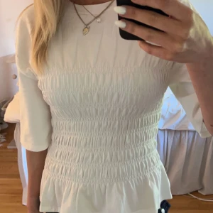 Smockad topp - Använd en gång, nypris 500-600kr