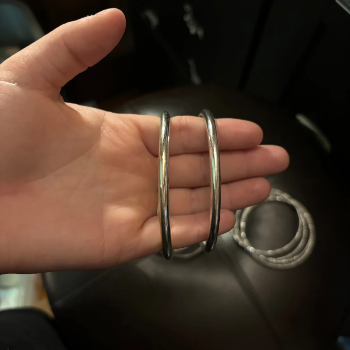 Set med silverfärgade armband - 93