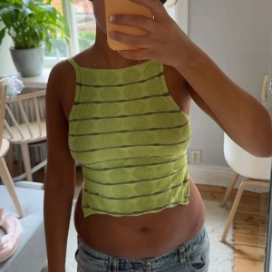 Cool topp - Säljer min såå coola topp med öppen rygg💕