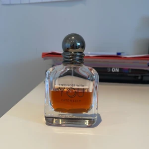 Stronger with you intensly - Det är 28 ml kvar 