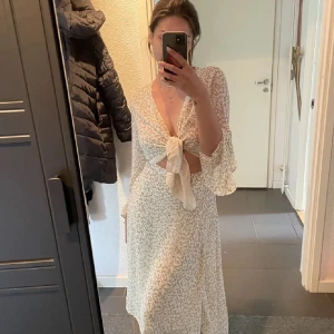 Adoore klånning - Säljer min adoore klänning som endast används 3 gånger🩷