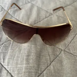 Vintage solglasögon från H&M, sälja inte längre 